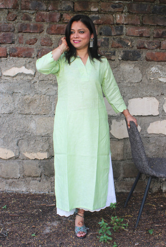 Straight Cut Kurti with Scallop Pattern Sleeves